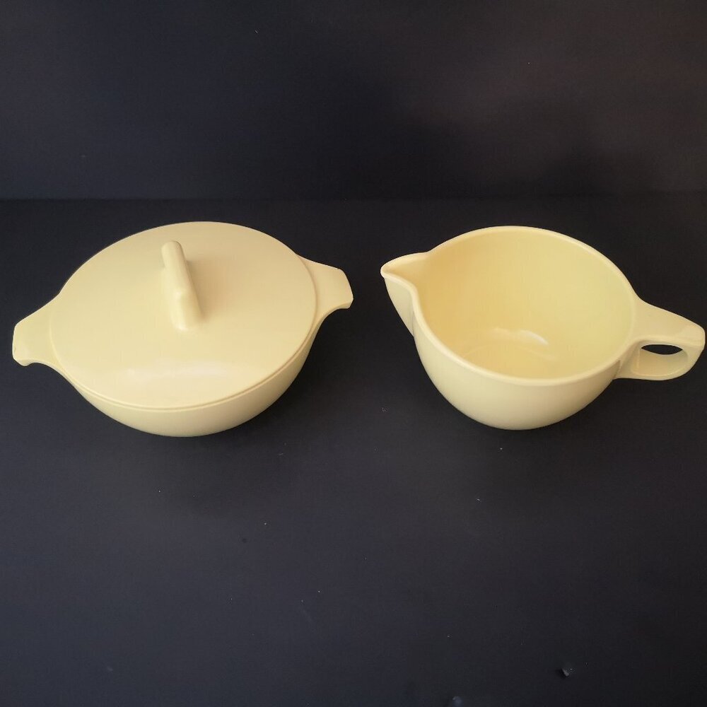 Vintage Watertown Montery Melmac Plastic Yellow Sugar Bowl w/ Lid & Creamer Set